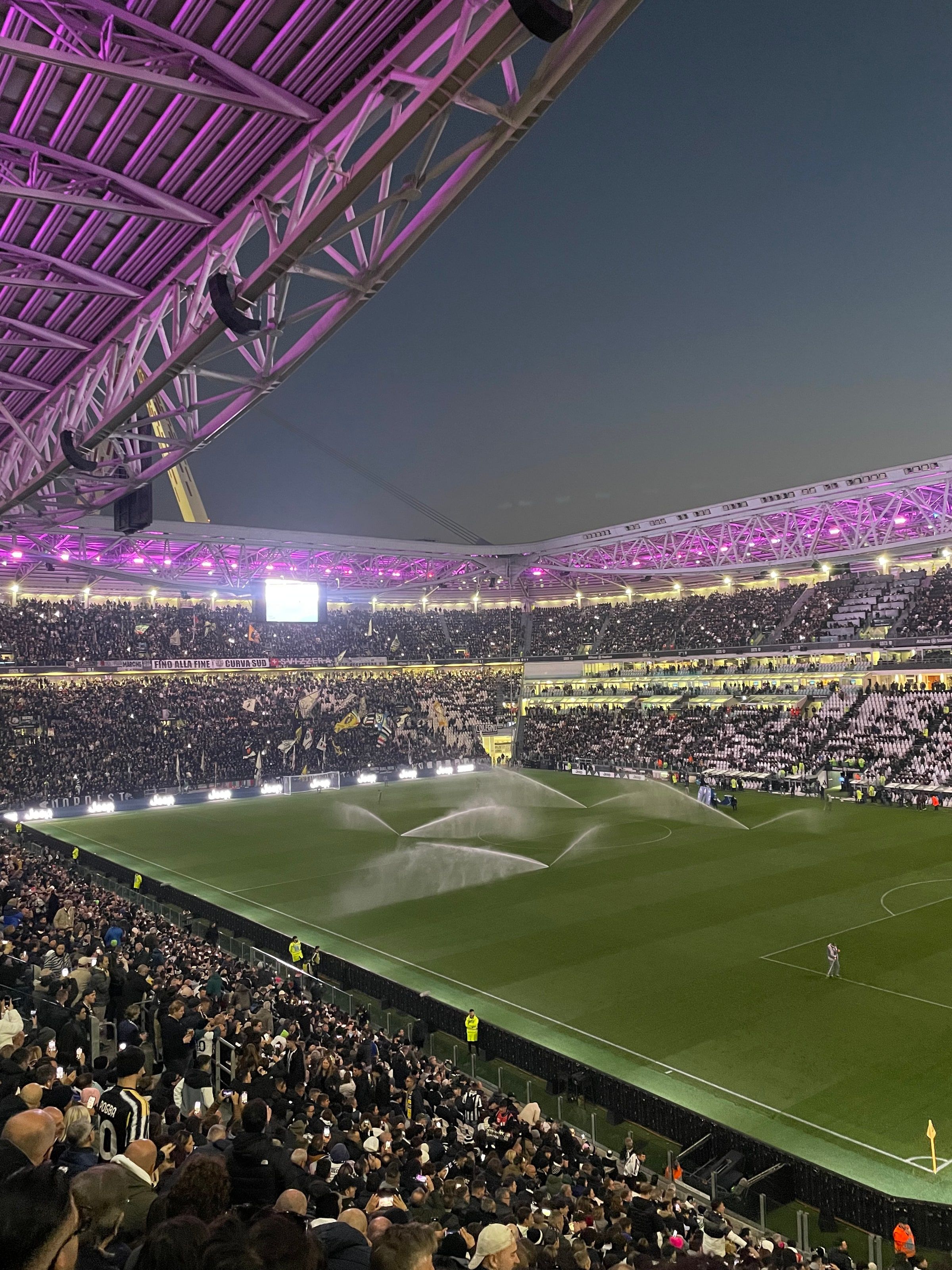 El Allianz Stadium lleno antes del derbi Juventus-Torino