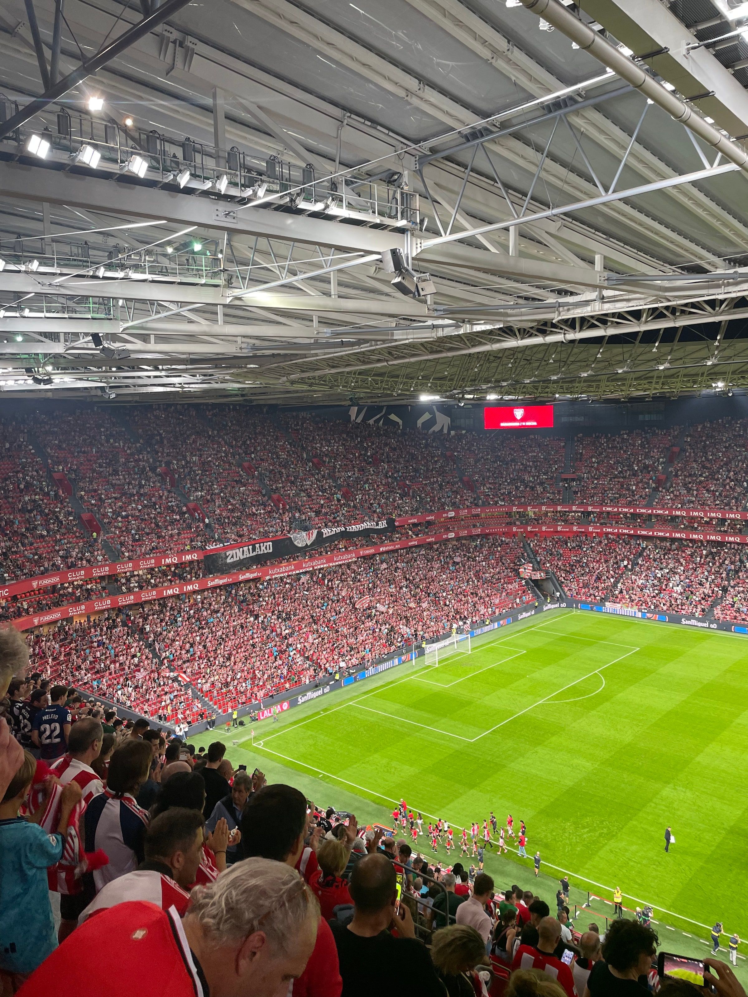 San Mamés lleno durante el partido
