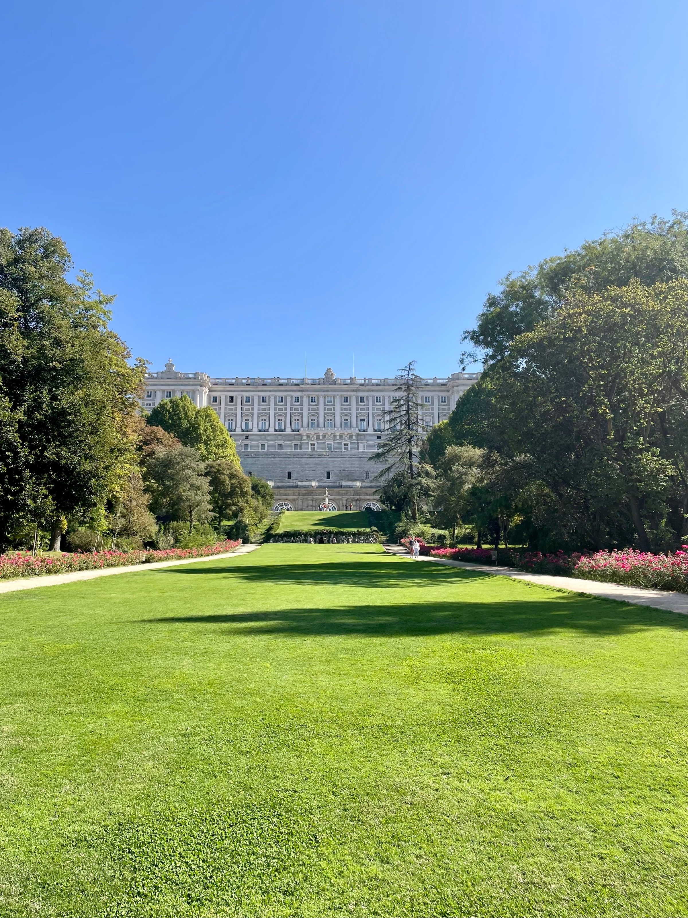 El Palacio Real visto desde los Jardines del Campo del Moro