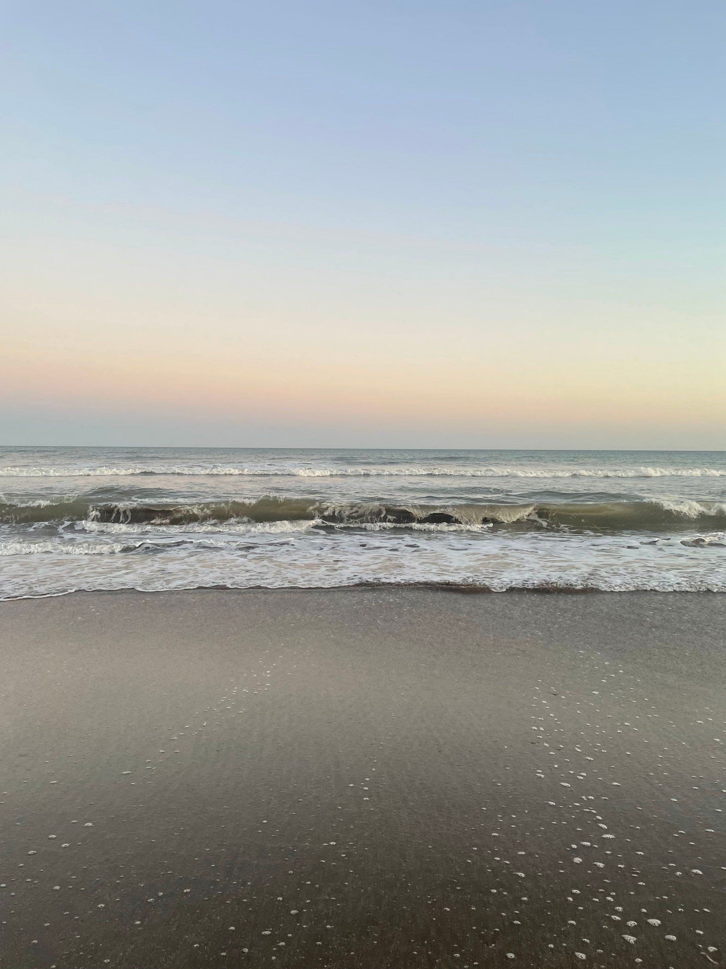 La playa de Pinamar al atardecer
