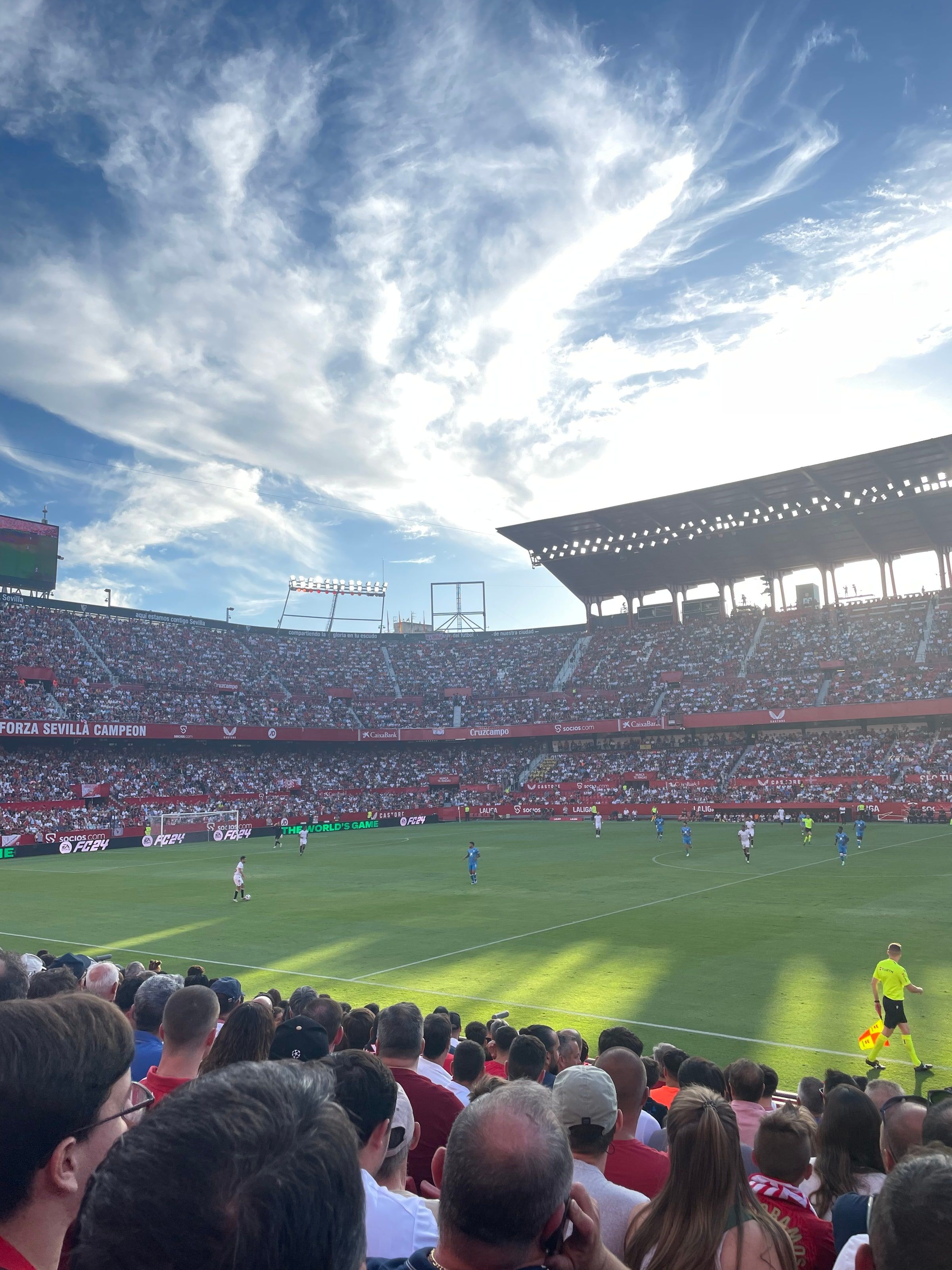 El Sánchez-Pizjuán lleno durante el partido