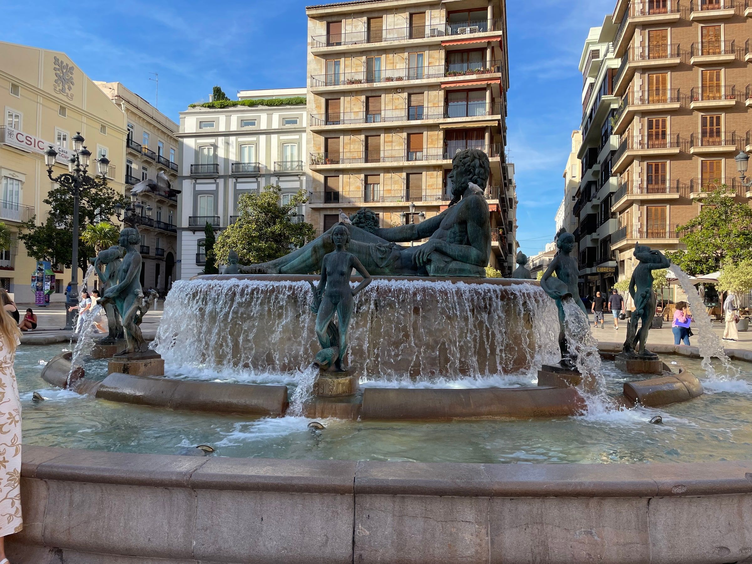 La fuente del Turia en la Plaza de la Virgen