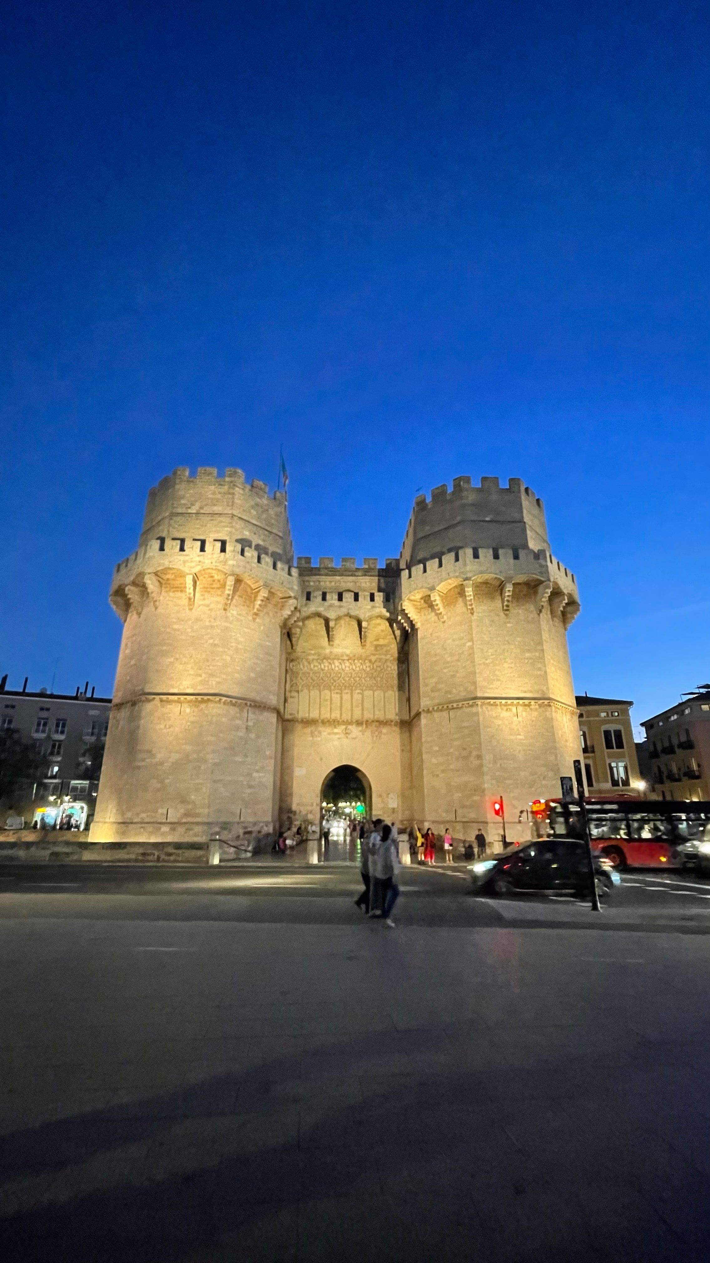 Las Torres de Serranos iluminadas