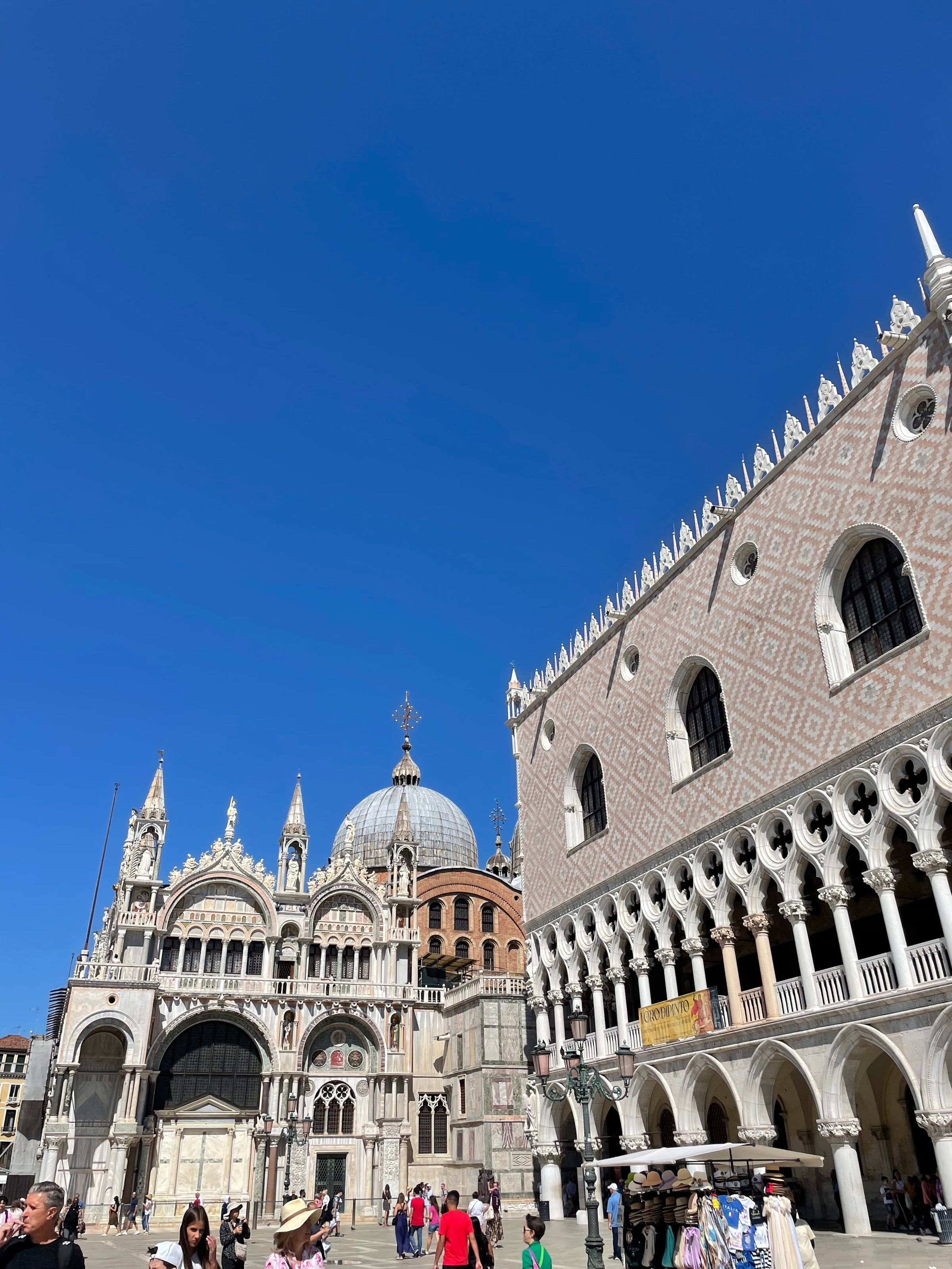 El Palazzo Ducale con las cúpulas de San Marcos atrás